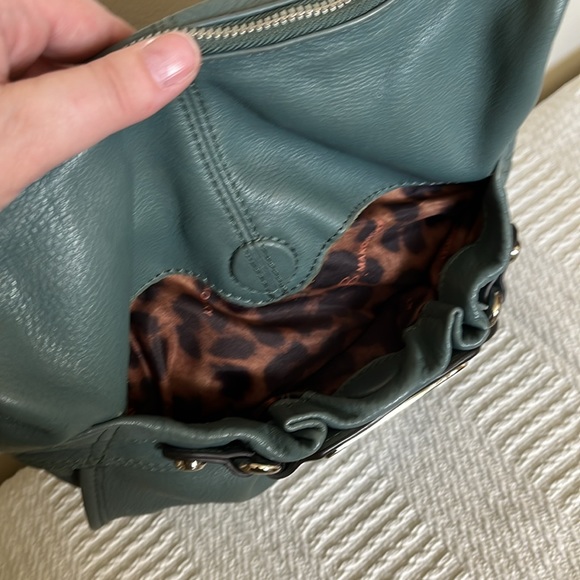 B Makowsky leather crossbody purse - Picture 6 of 17